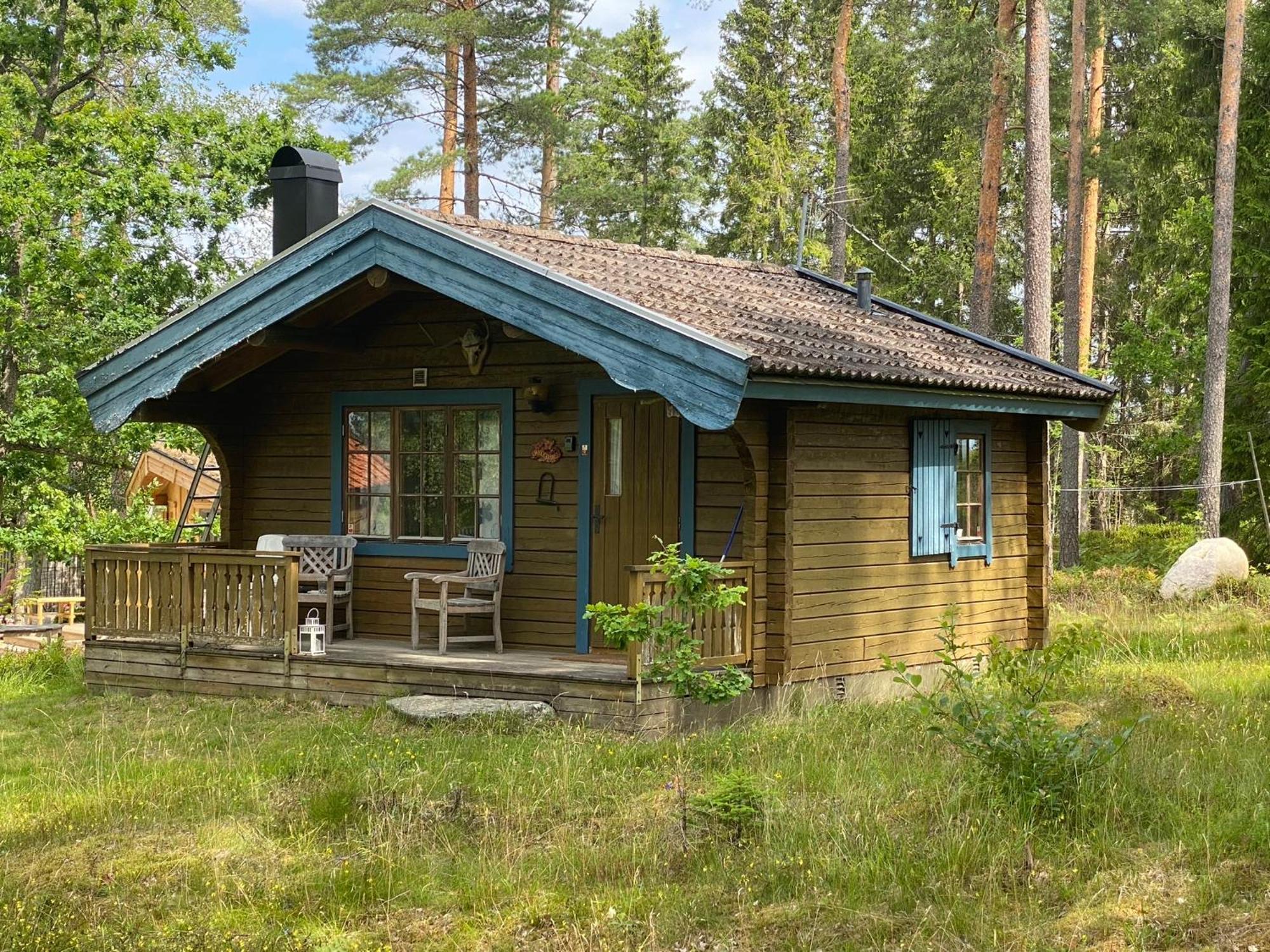 Timrad Stuga I Kanten Av Skogen Med Spa Moejlighet Mullsjö المظهر الخارجي الصورة