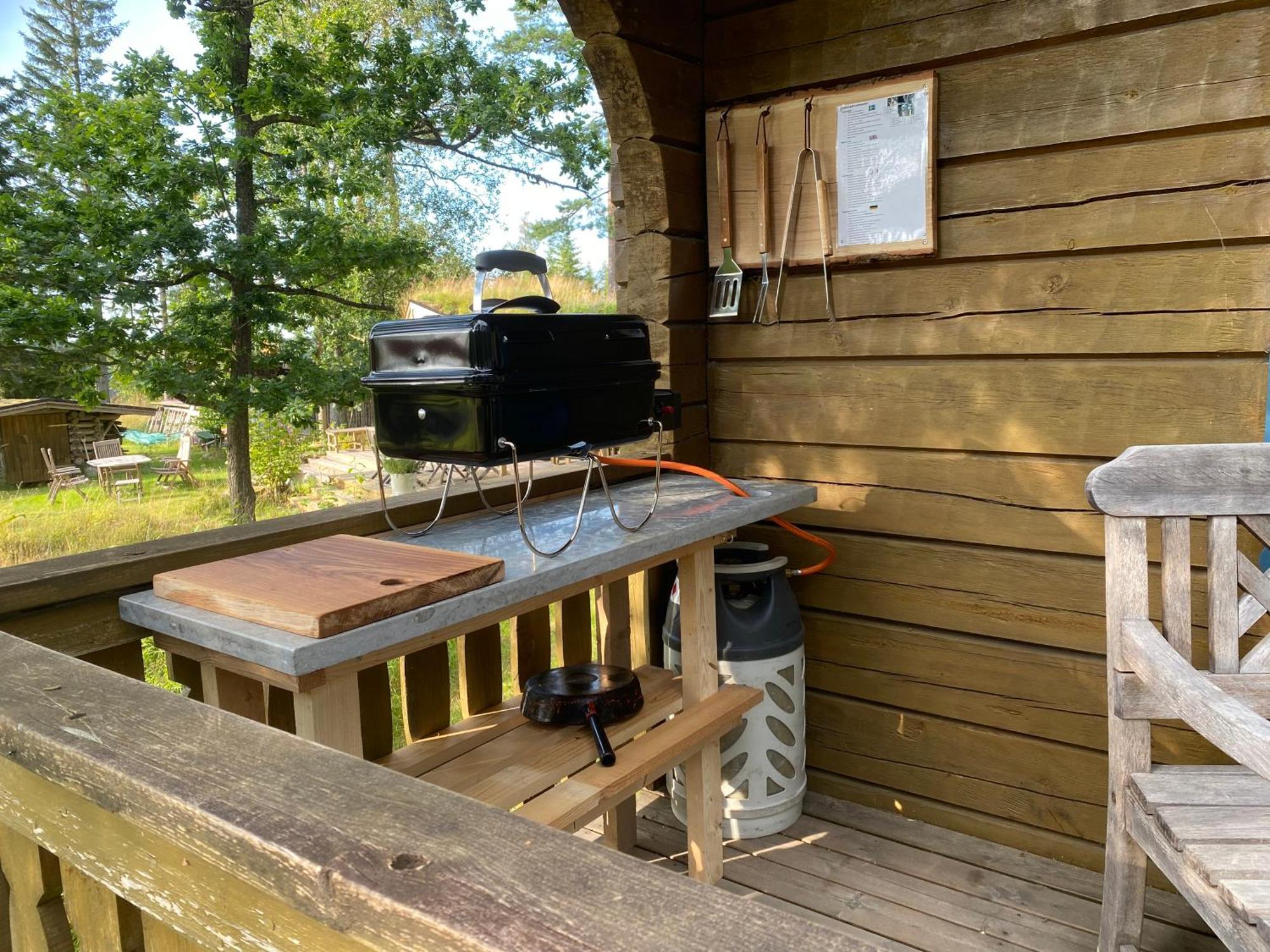 Timrad Stuga I Kanten Av Skogen Med Spa Moejlighet Mullsjö المظهر الخارجي الصورة